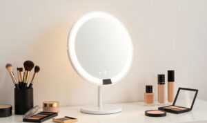 Review-Gadget-Singkat-Cermin-Makeup-LED-Cahaya-Terang-Untuk-Riasan-Sempurna